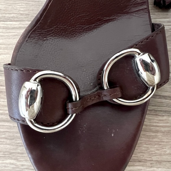 GUCCI ankle strap leather heels shoes. Color brown. Size 7 - Picture 6 of 9